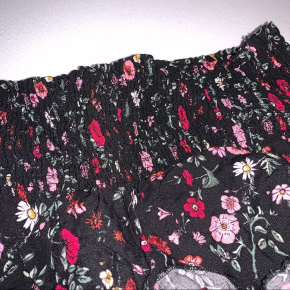 Floral ruffle skirt - Picture 2 of 2